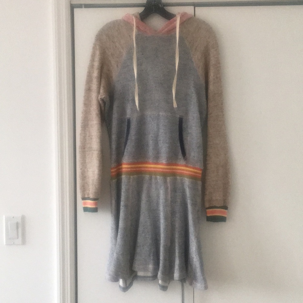 Warm hoodie surfer girl dress
